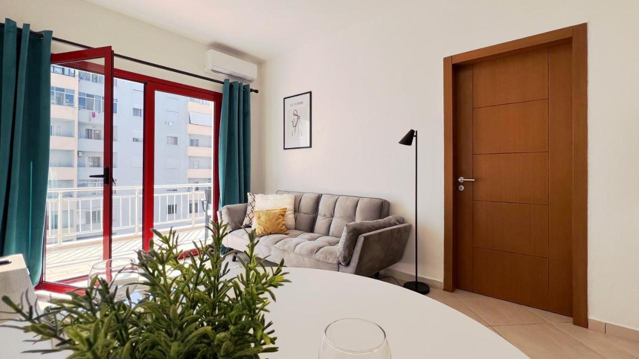 Lilly'S Apartment Plazh Дуррес Экстерьер фото
